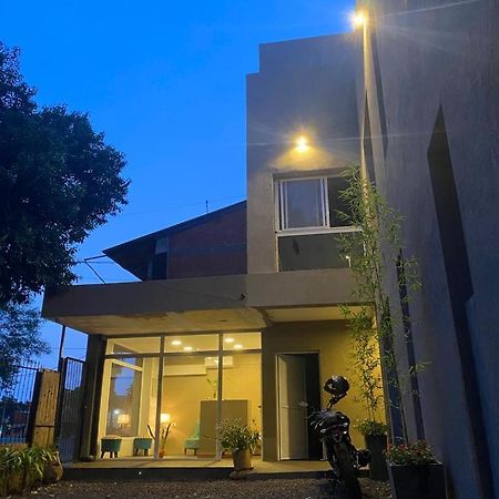 Los Lirios Apart & Suite ปูแอร์โตอีกวาซู ภายนอก รูปภาพ