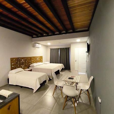 Los Lirios Apart & Suite ปูแอร์โตอีกวาซู ภายนอก รูปภาพ